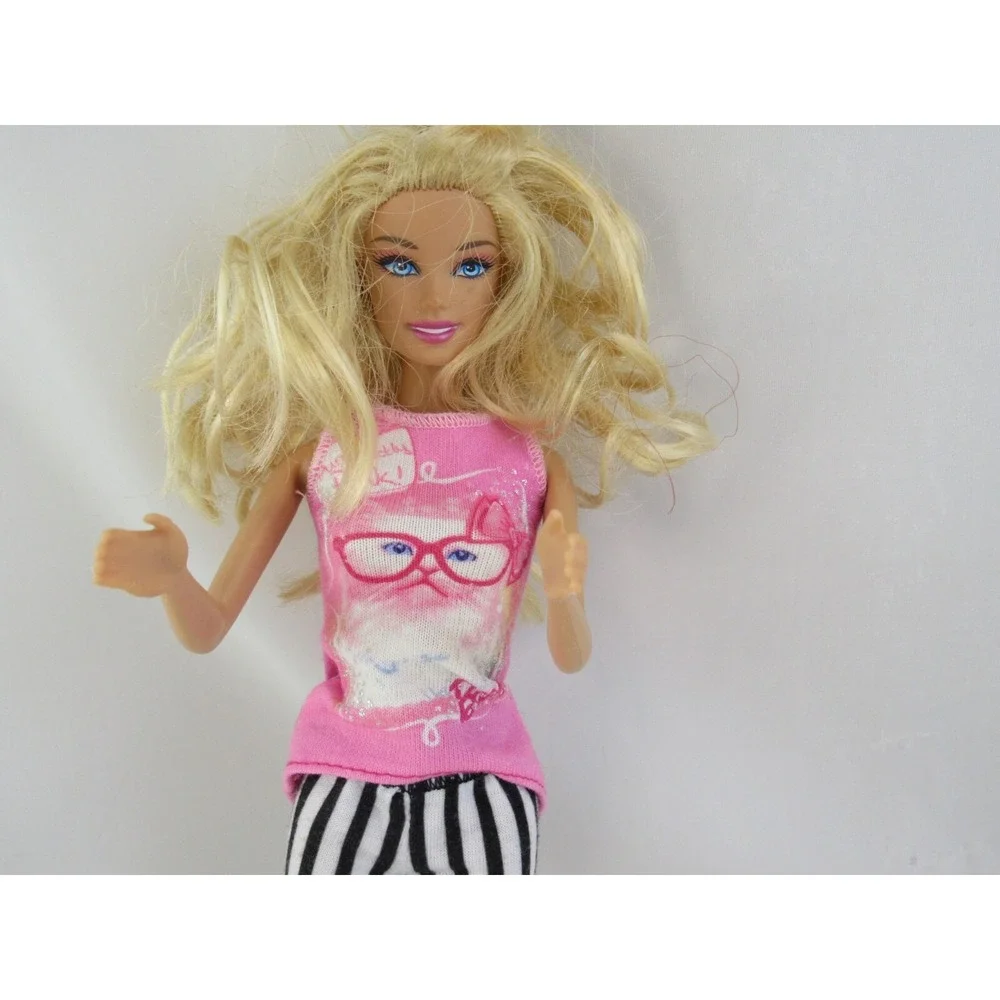 Barbie Puppy Play Park (Push Button, She Claps‎ & Clapping Sound), 2011.